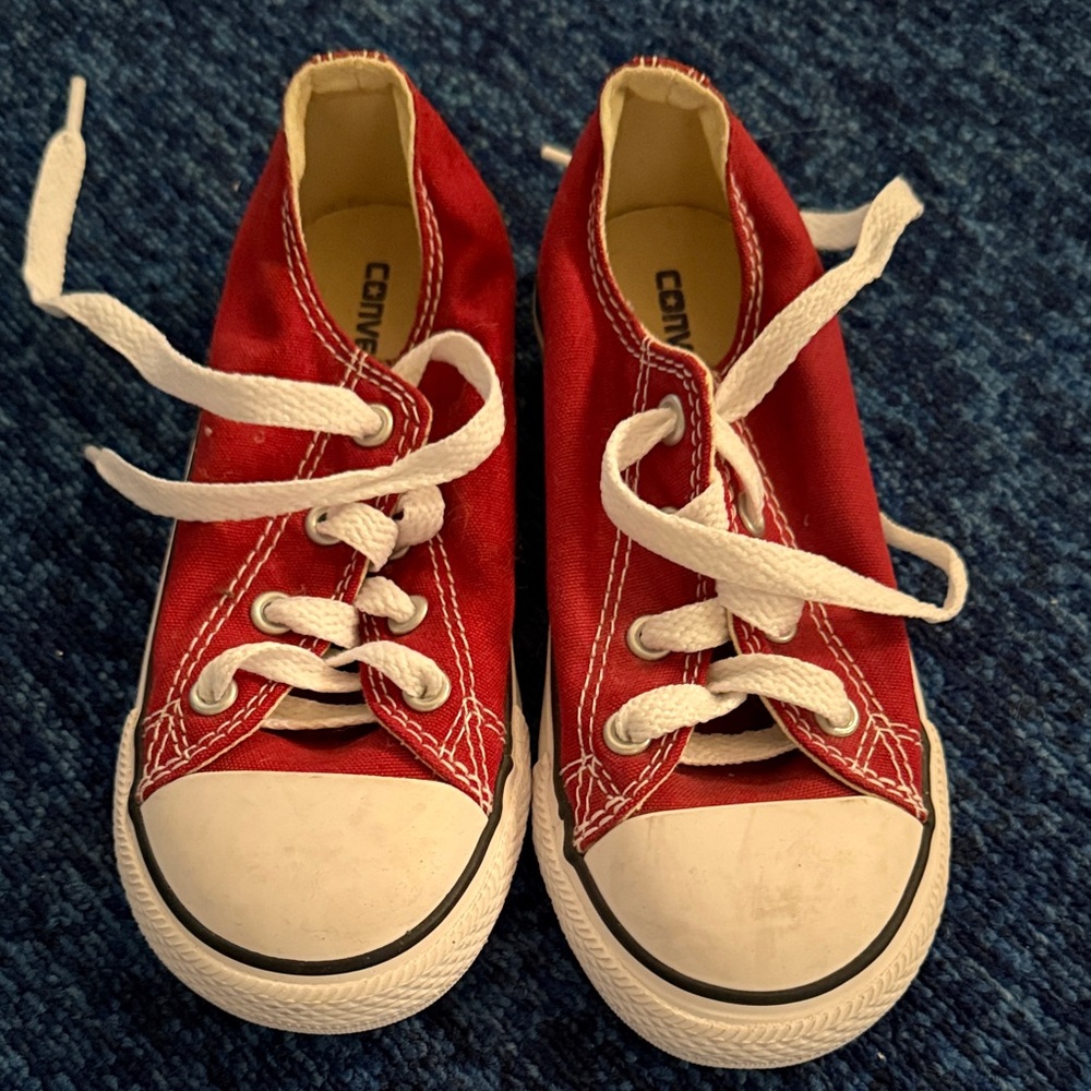 Never worn Converse Kids Classic Red Sneakers